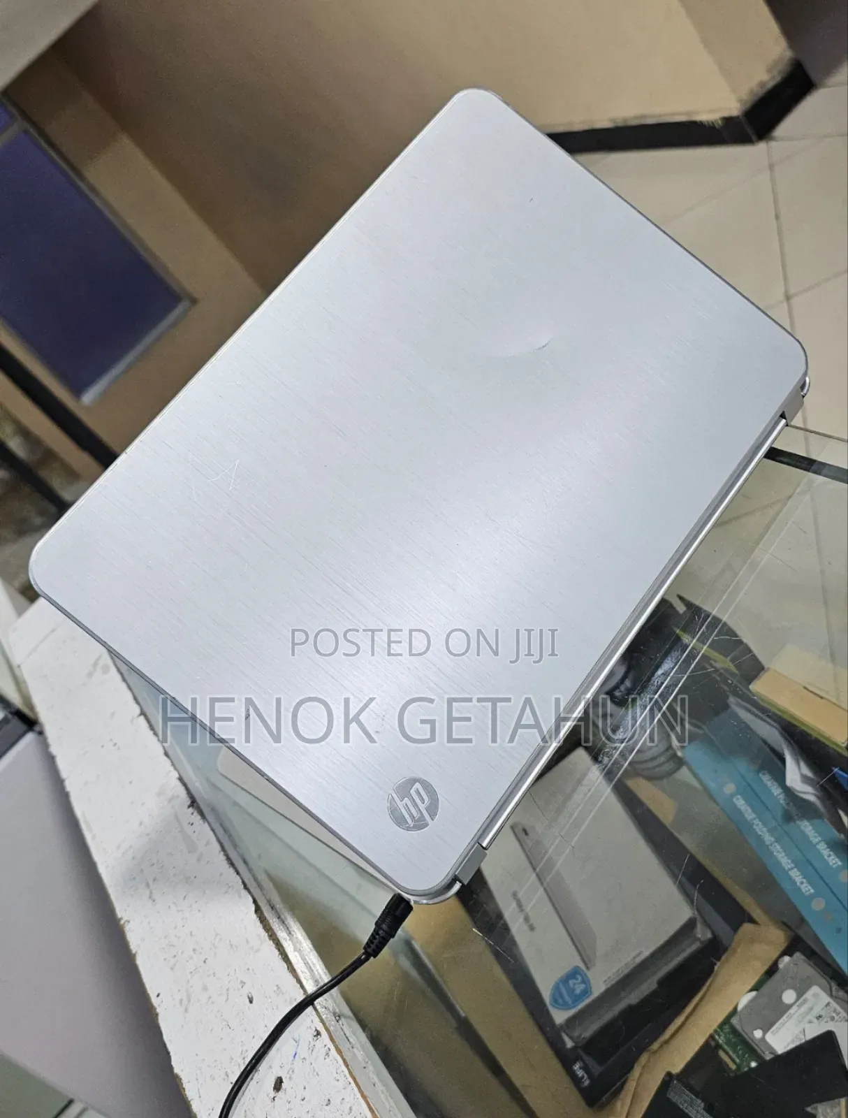 New Laptop HP Spectre 13 4GB Intel Core I5 SSD 128GB