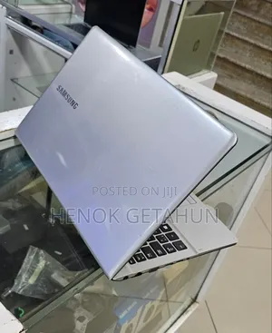 New Laptop Samsung Galaxy Book 2 8GB Intel Core I5 HDD 1T