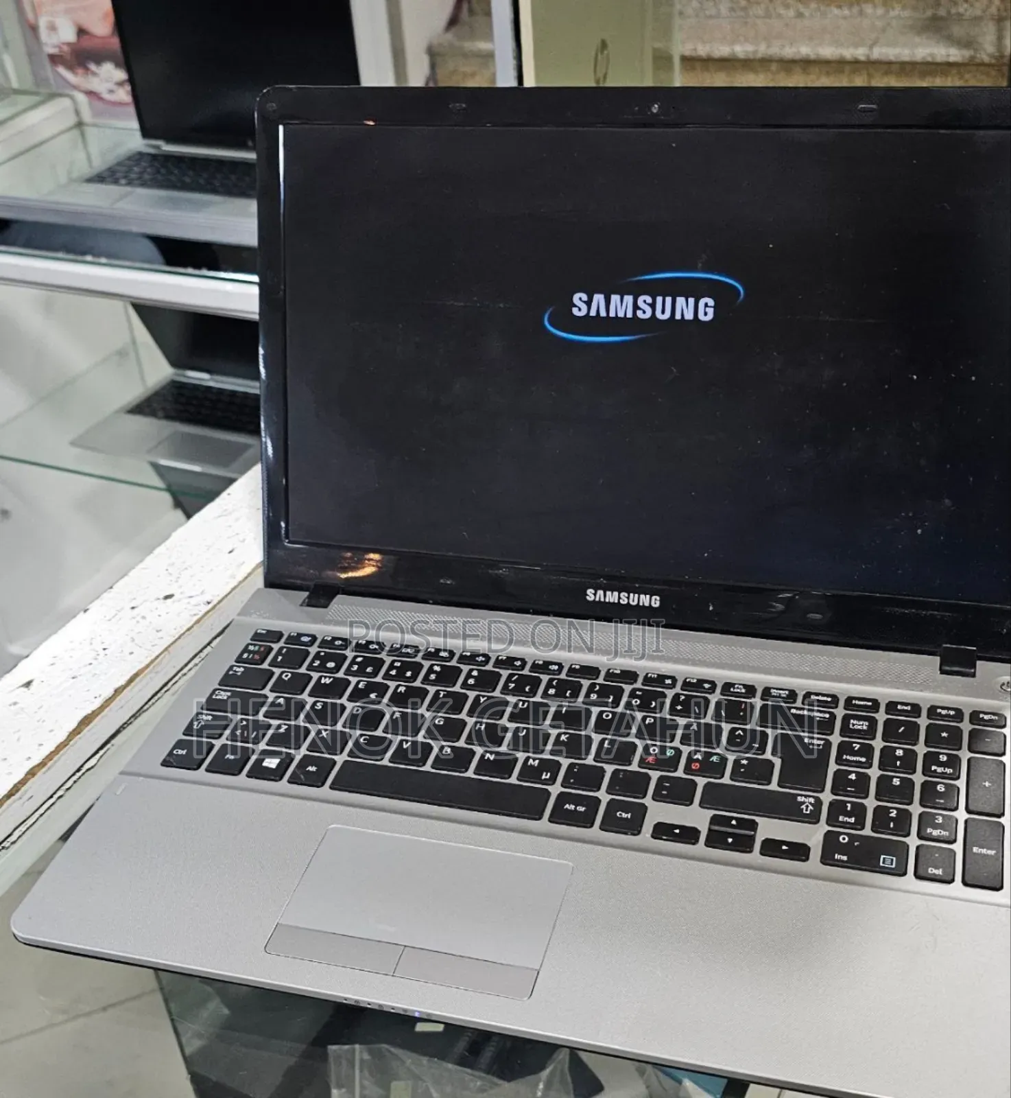 New Laptop Samsung Galaxy Book 2 8GB Intel Core I5 HDD 1T