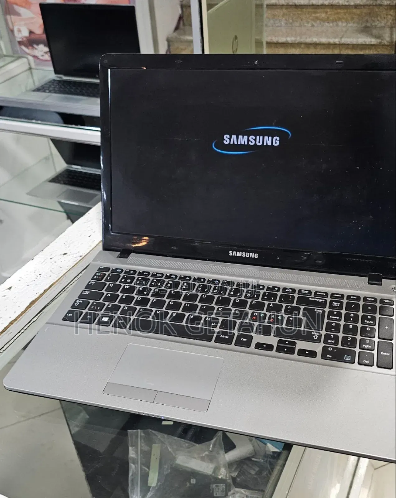 New Laptop Samsung Galaxy Book 2 8GB Intel Core I5 HDD 1T