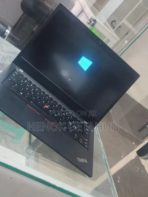 Photo - New Laptop Lenovo ThinkPad T14s G4 16GB Intel Core I7 SSD 512GB