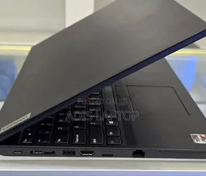 New Laptop Lenovo ThinkPad Yoga 8GB AMD Ryzen 5 SSD 256GB