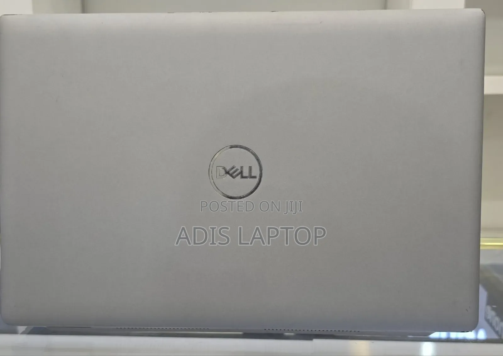 New Laptop Dell Precision 3561 16GB Intel Core I7 SSD 256GB