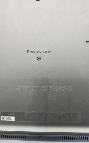 New Laptop Dell Precision 3561 16GB Intel Core I7 SSD 256GB