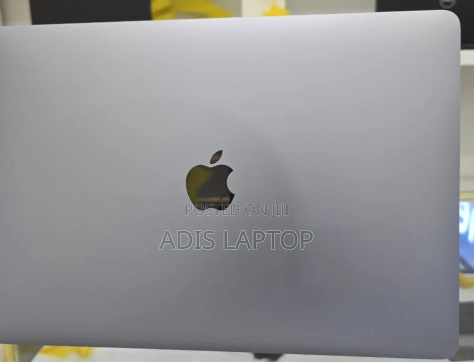 New Laptop Apple MacBook Pro M1 8GB Apple M1 Pro SSD 256GB