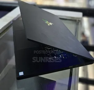 New Laptop Razer Blade Advanced 16GB Intel Core I7 SSD 512GB