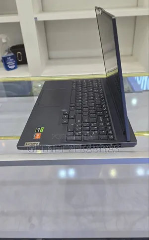 New Laptop Lenovo Legion 7 16GB AMD Ryzen 7 SSD 1T