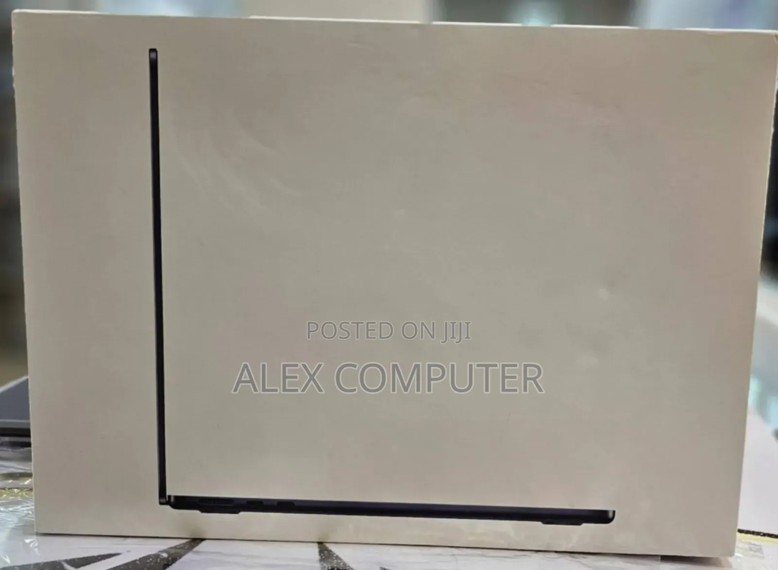 New Laptop Apple MacBook Air 2022 M2 8GB Apple M2 SSD 256GB