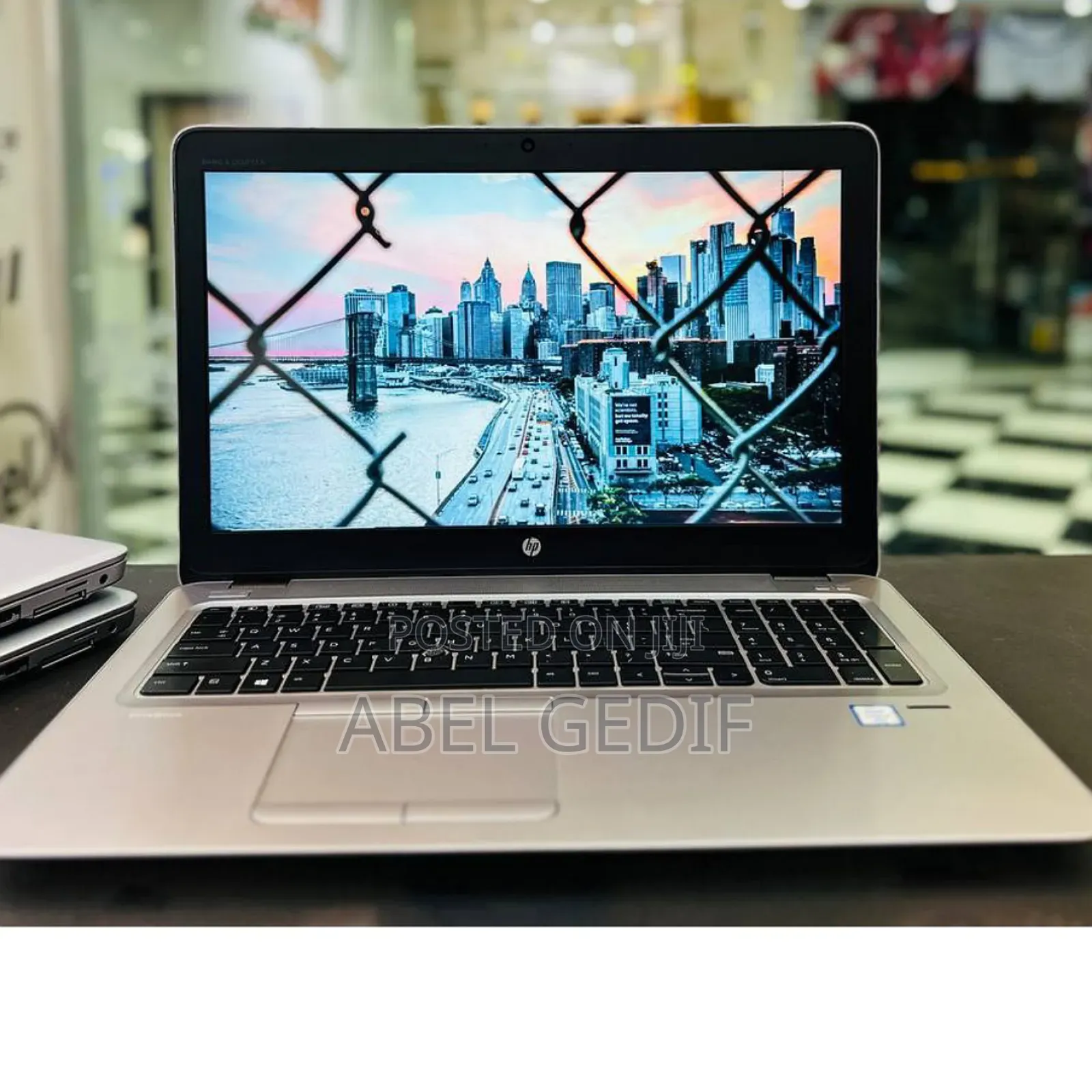 New Laptop HP EliteBook 840 8GB Intel Core I5 HDD 1T