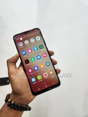 Photo - New Samsung Galaxy A04e 64 GB Black