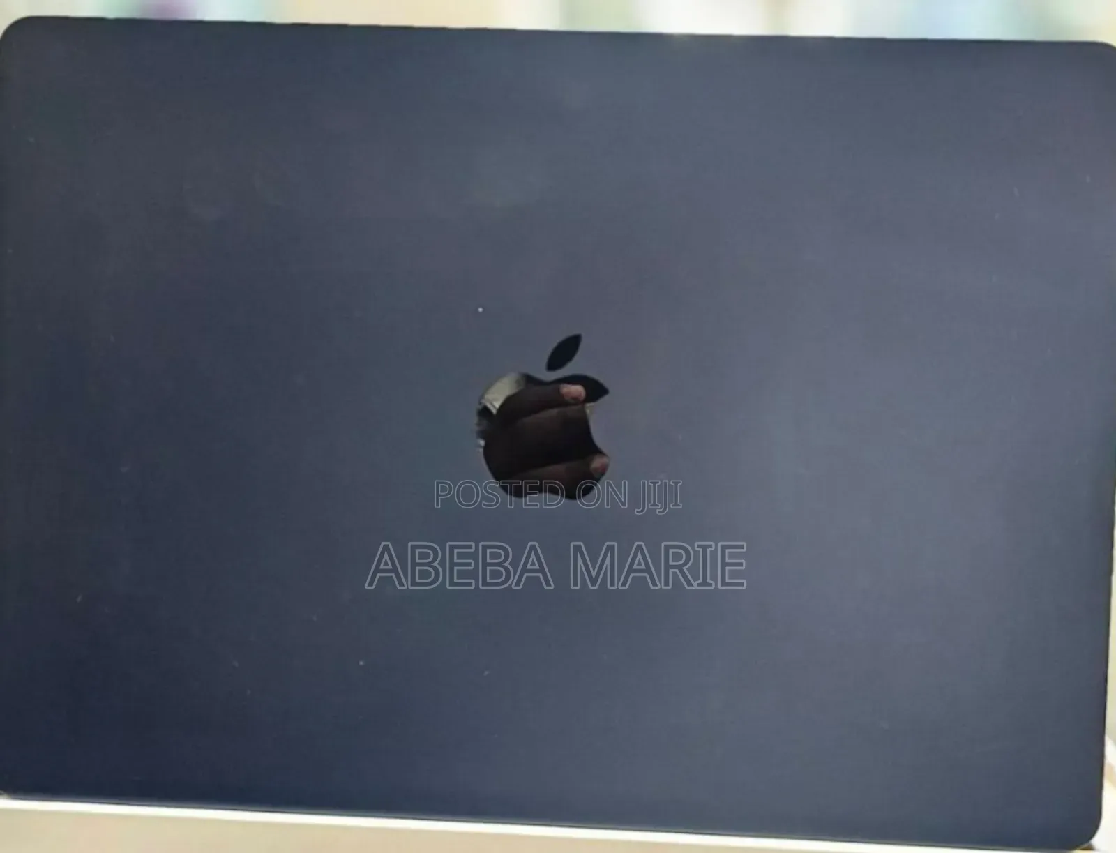 New Laptop Apple MacBook Air 2022 M2 8GB Apple M2 SSD 256GB