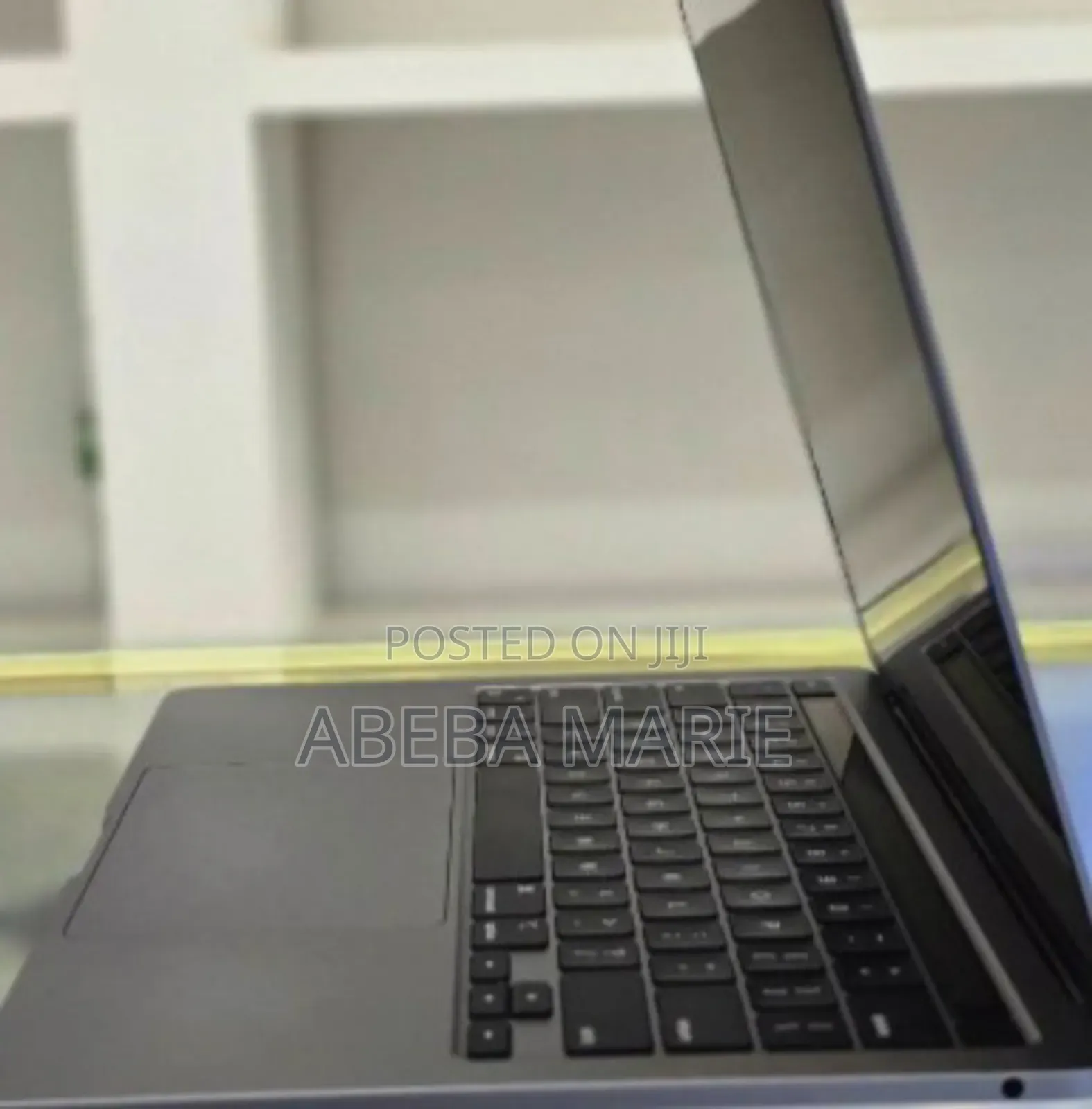 New Laptop Apple MacBook Pro 2020 M1 16GB Apple M1 SSD 1T