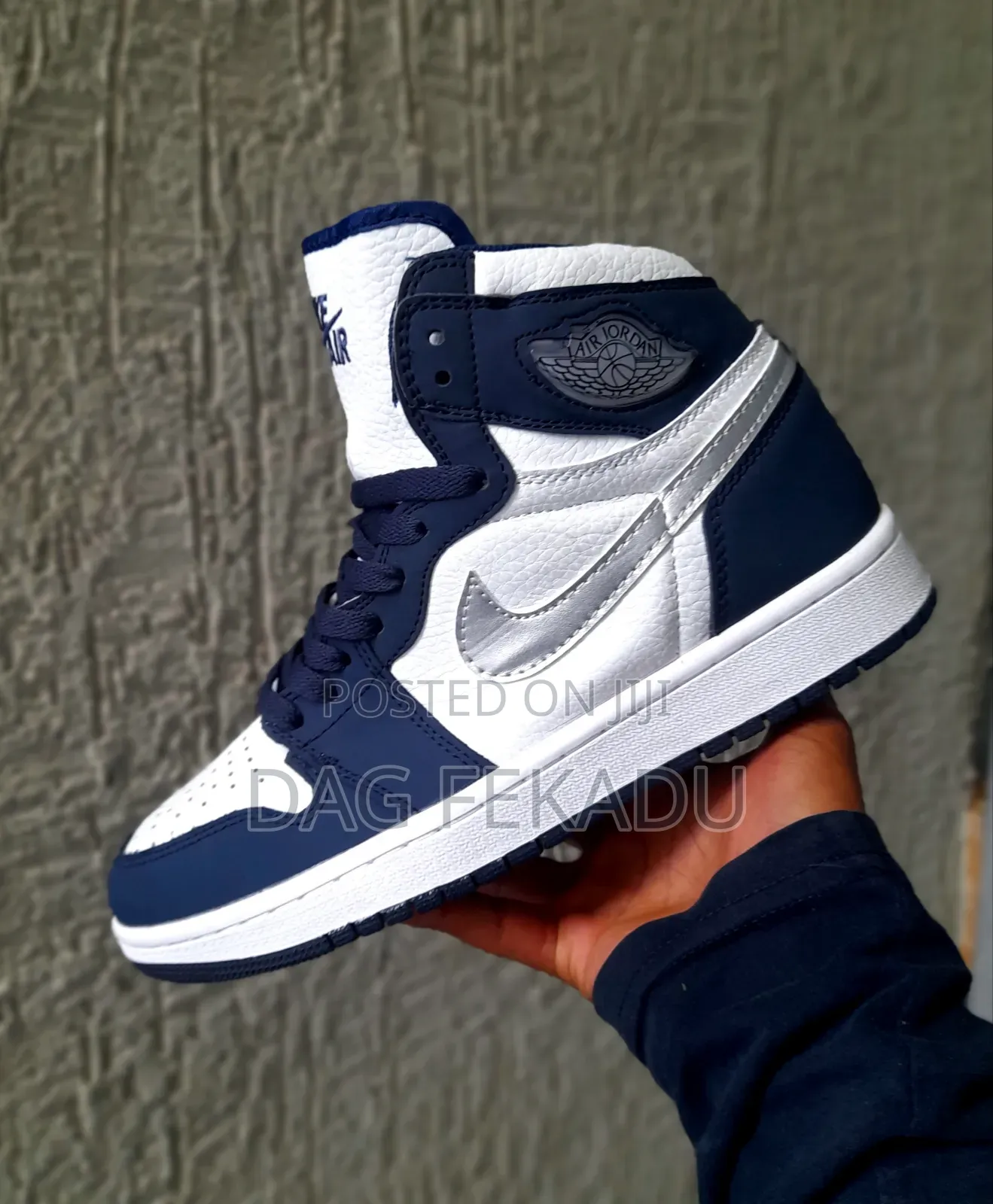 Air Jordan 1 Midnight Navy