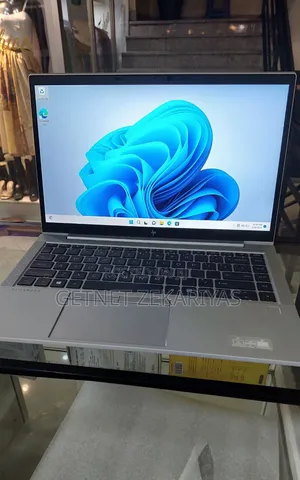 New Laptop HP EliteBook 840 G7 16GB Intel Core I7 SSD 512GB