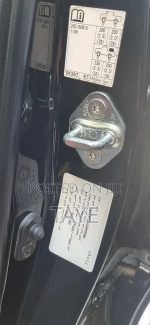 Toyota Hilux 2021 Black