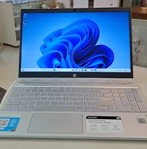 New Laptop HP Pavilion 15 18GB Intel Core I7 SSD 512GB
