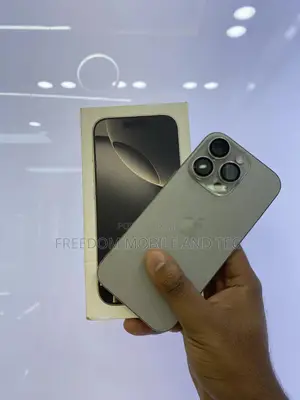 New Apple iPhone 16 Pro 256 GB