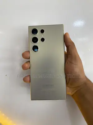 New Samsung Galaxy S24 Ultra 256 GB