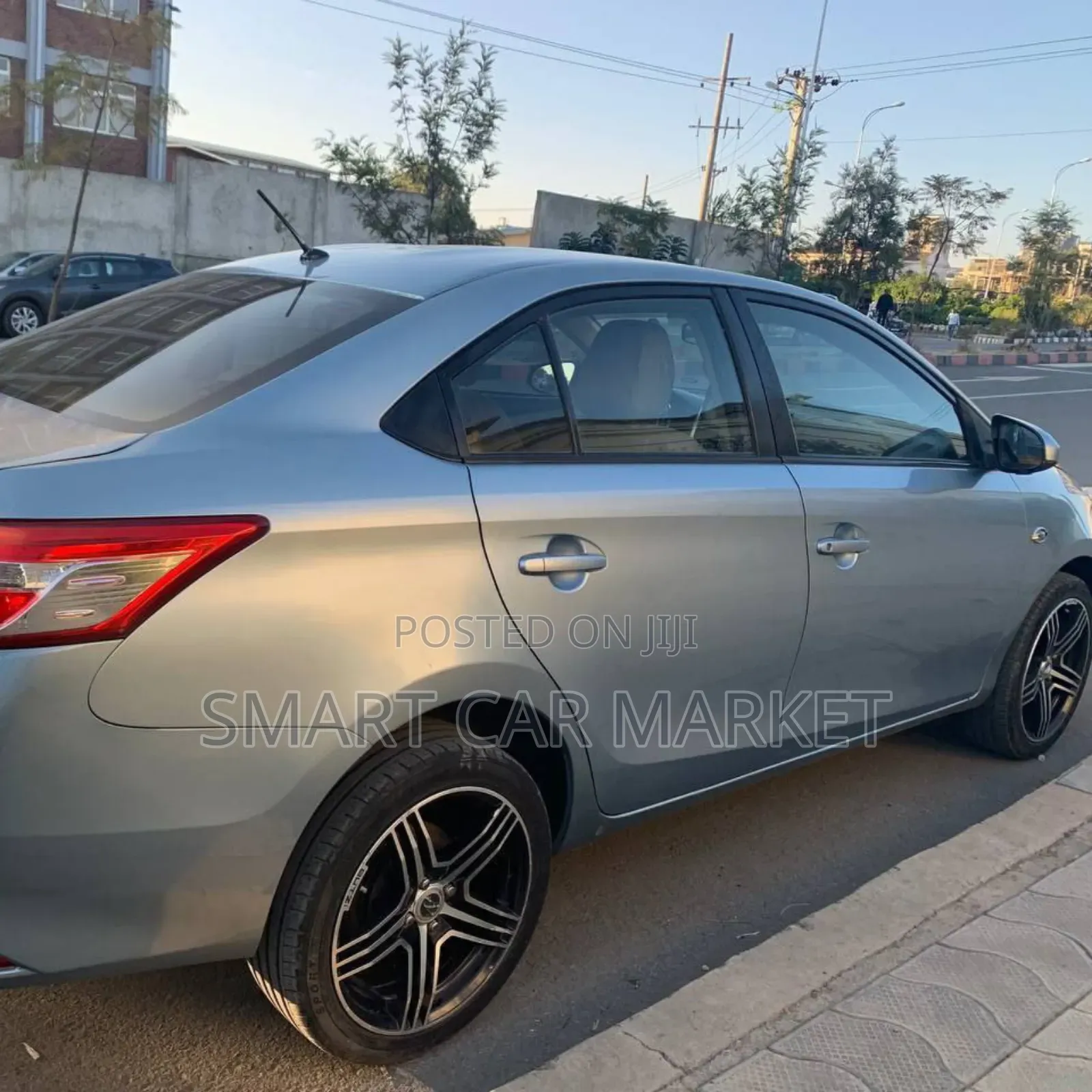 Toyota Yaris 2015 Blue