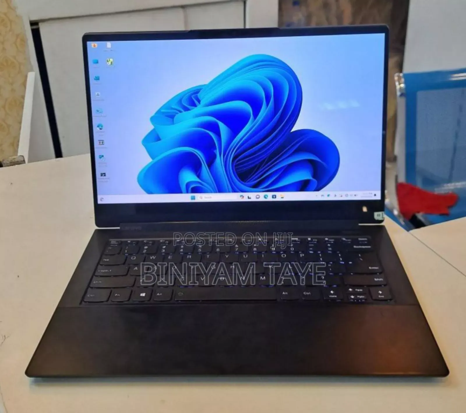 New Laptop Lenovo Yoga 9i 16GB Intel Core I7 SSD 512GB