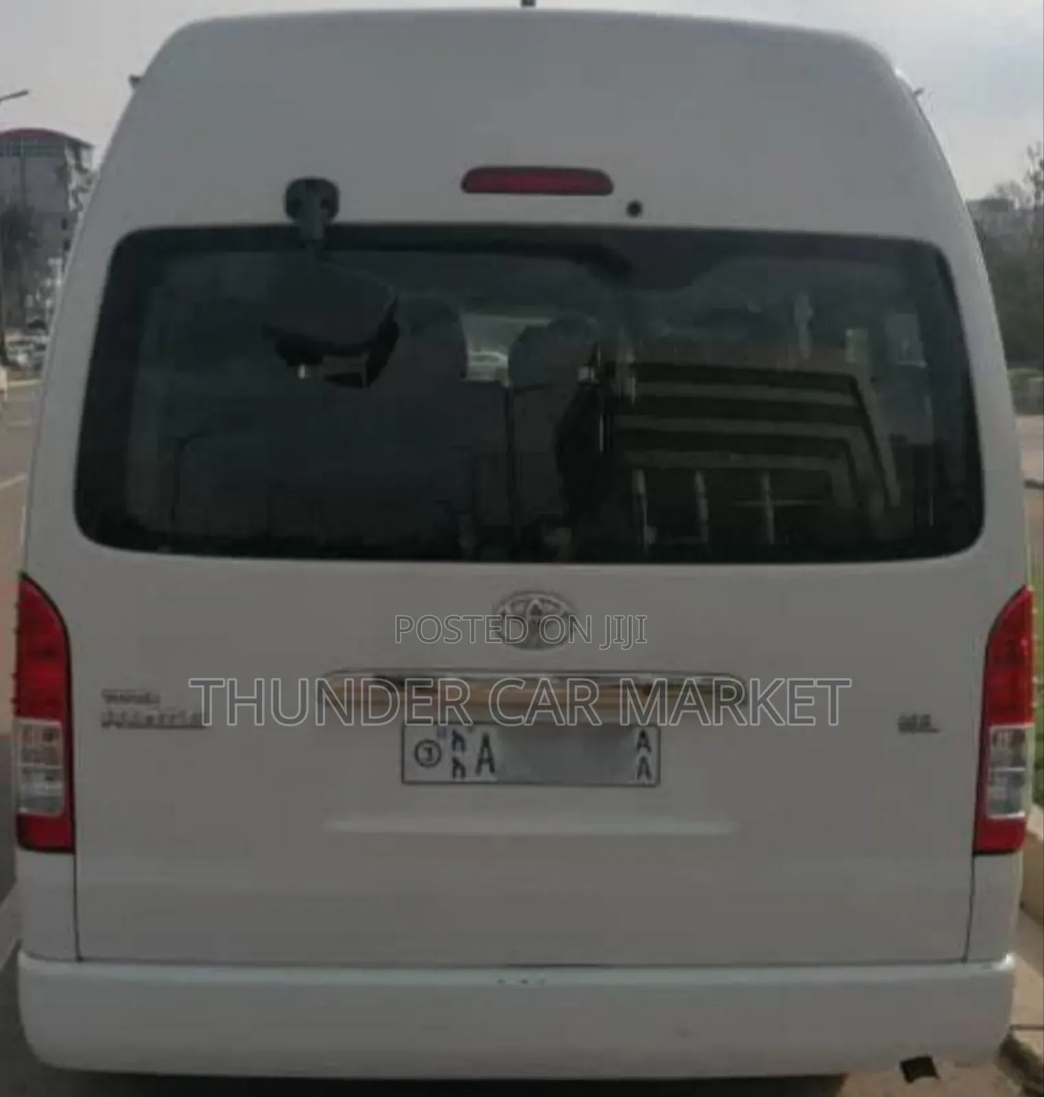 Toyota Grand HiAce 2016 White