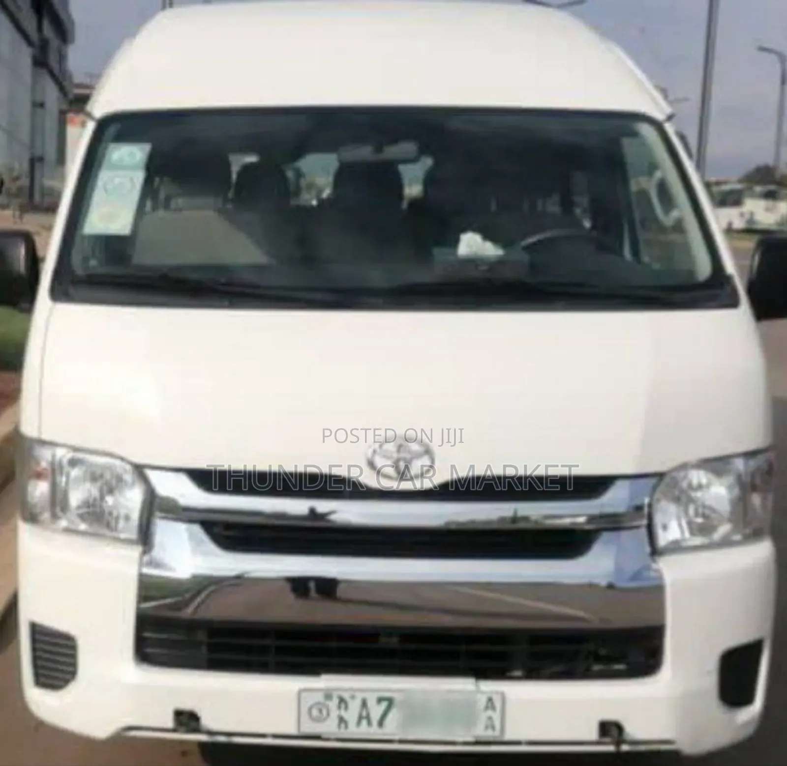 Toyota Grand HiAce 2016 White