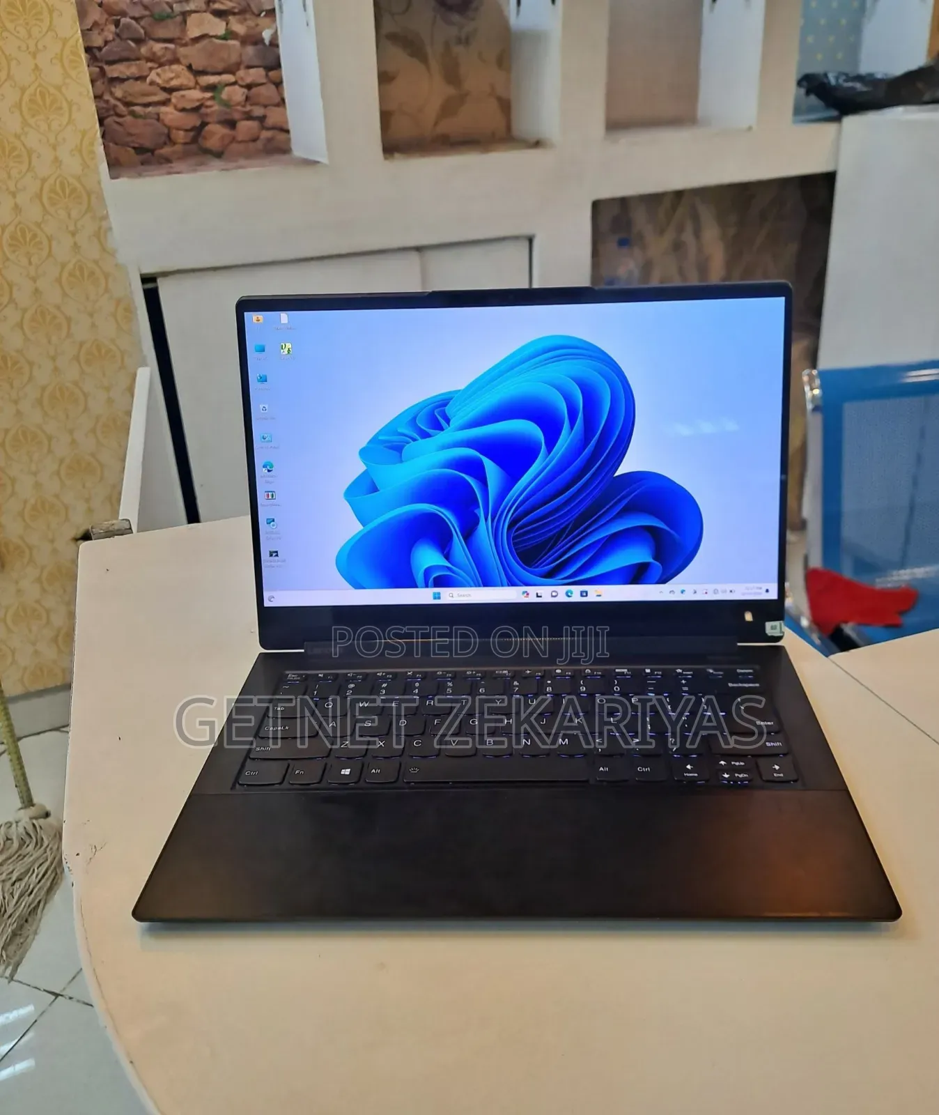 New Laptop Lenovo Yoga 9i 16GB Intel Core I7 SSD 512GB