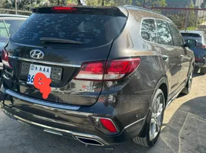 Hyundai Santa Fe 2016 Black