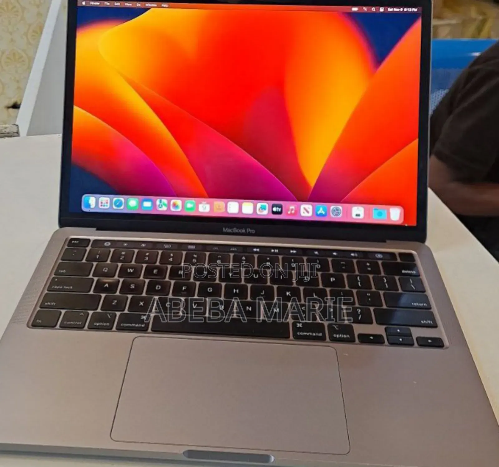 New Laptop Apple MacBook Pro 2020 16GB Intel Core I5 SSD 512GB