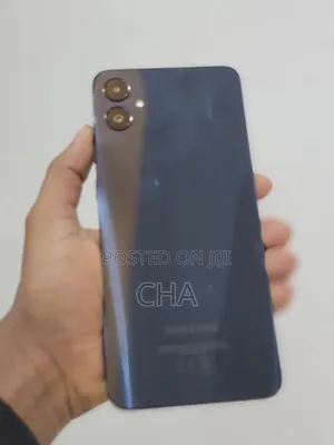 Photo - New Samsung Galaxy A05 64 GB Blue