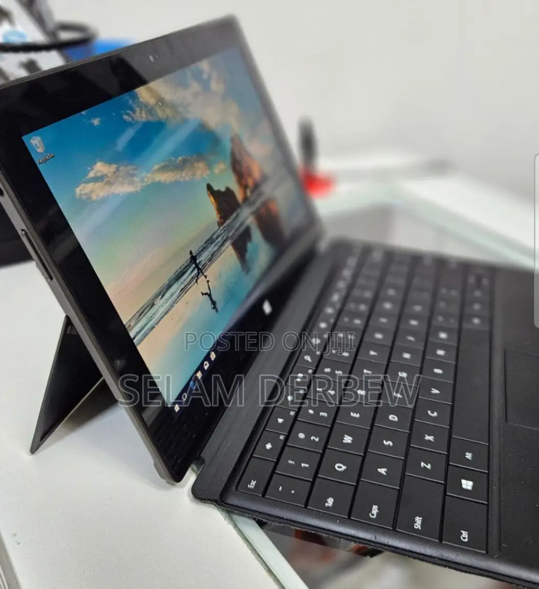 Laptop Microsoft Surface 2GB SSD 32GB