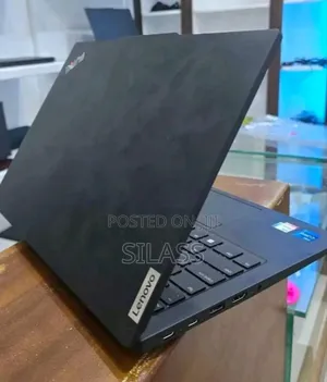 New Laptop Lenovo ThinkPad E14 G5 16GB Intel Core I7 SSD 512GB