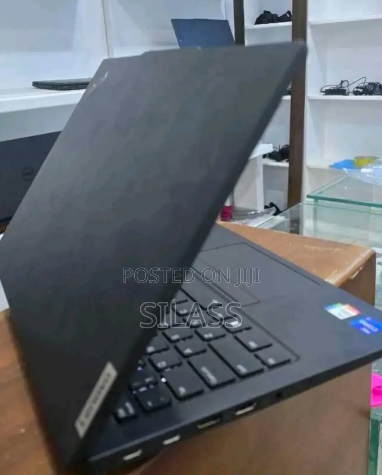 New Laptop Lenovo ThinkPad E14 G5 16GB Intel Core I7 SSD 512GB