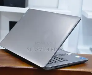 Photo - New Laptop Lenovo Ideapad 3 8GB Intel Core I5 SSD 512GB