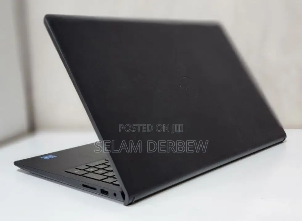 New Laptop Dell Inspiron 15 8GB Intel Core I5 SSD 512GB