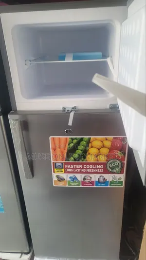 Iceland Refrigerator 325 Model