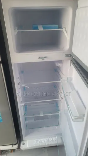 Iceland Refrigerator 325 Model