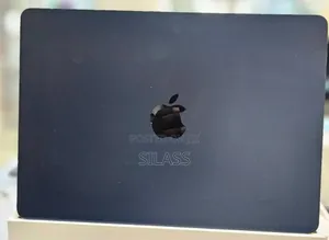 Photo - New Laptop Apple MacBook Air 2022 M2 8GB Apple M2 SSD 256GB