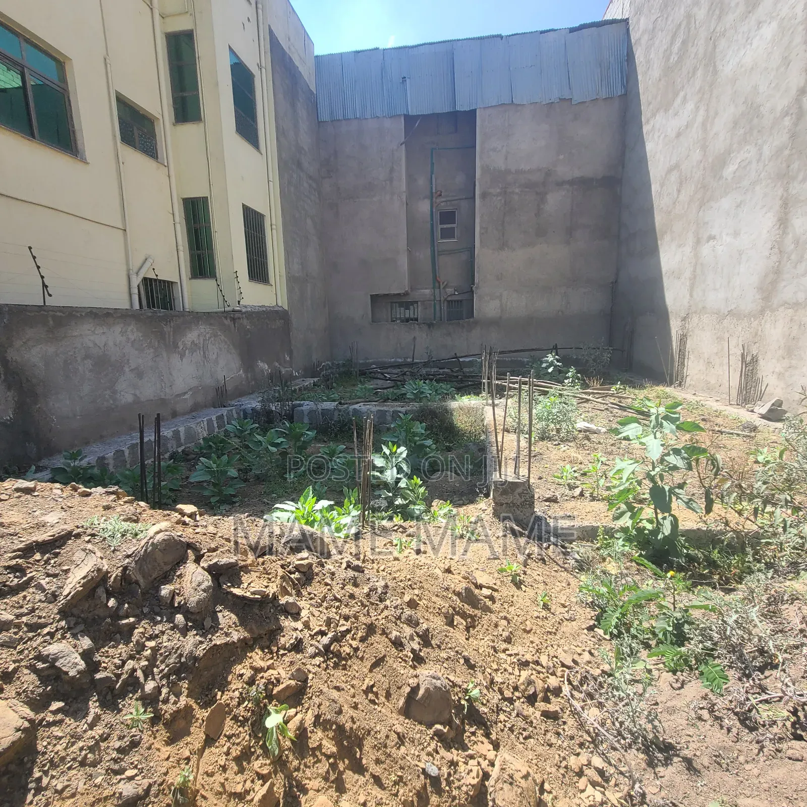 5bdrm House in Addis Abeba, Bole for sale