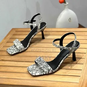 Photo - Stripped Heel