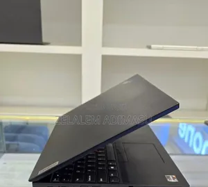 Photo - New Laptop Lenovo Yoga 2 8GB AMD Ryzen 5 SSD 256GB