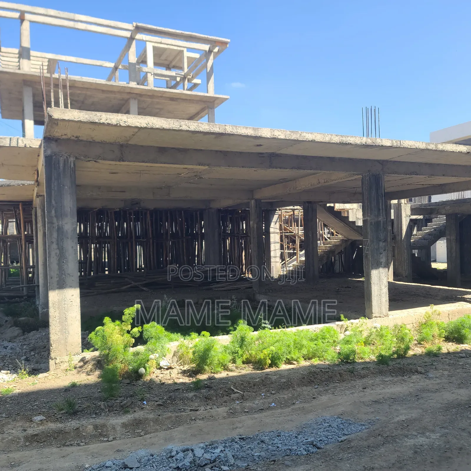 5bdrm House in Addis Abeba, Bole for sale