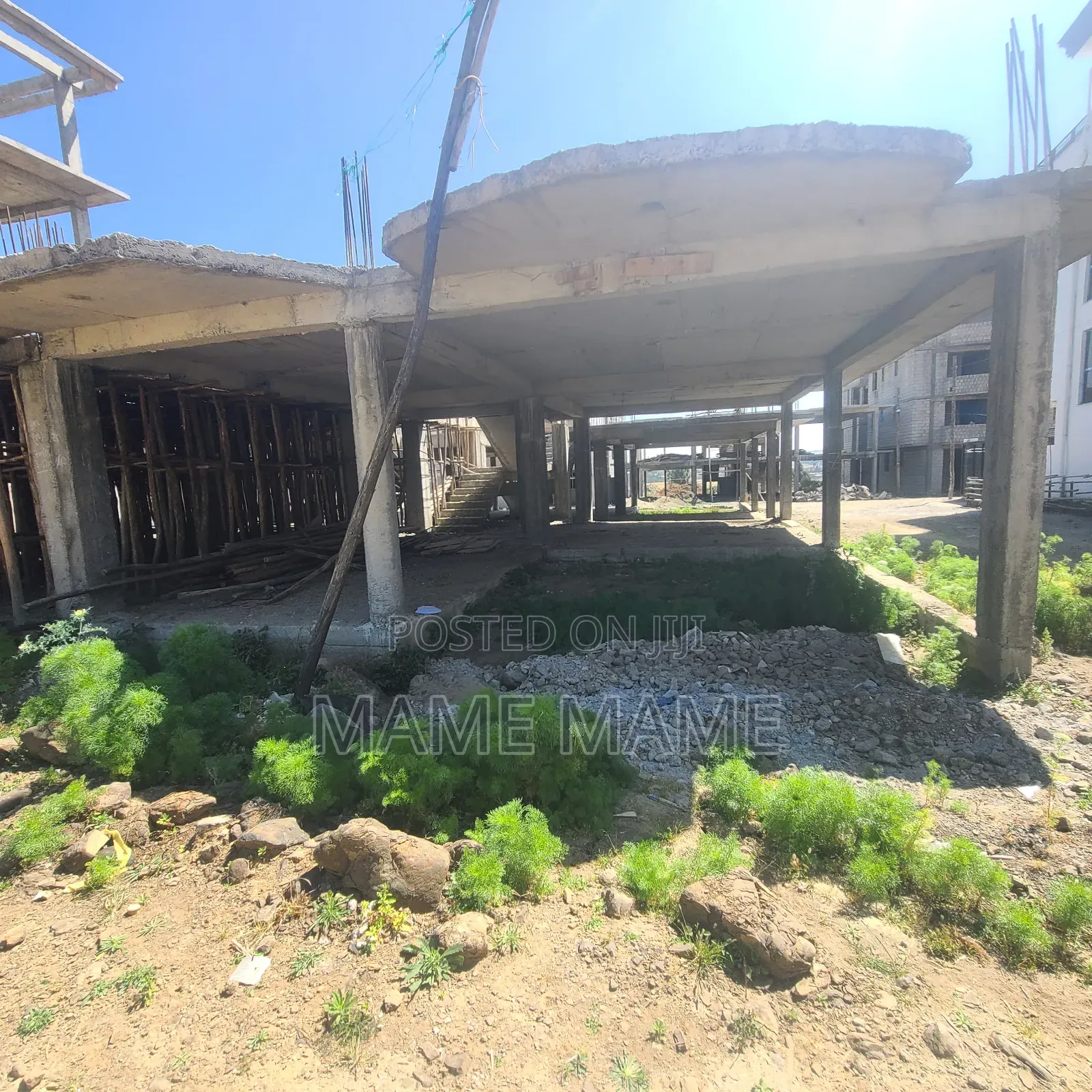 5bdrm House in Addis Abeba, Bole for sale