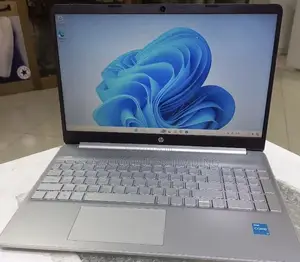 Photo - New Laptop HP Stream Notebook 16GB Intel Core I3 SSD 256GB