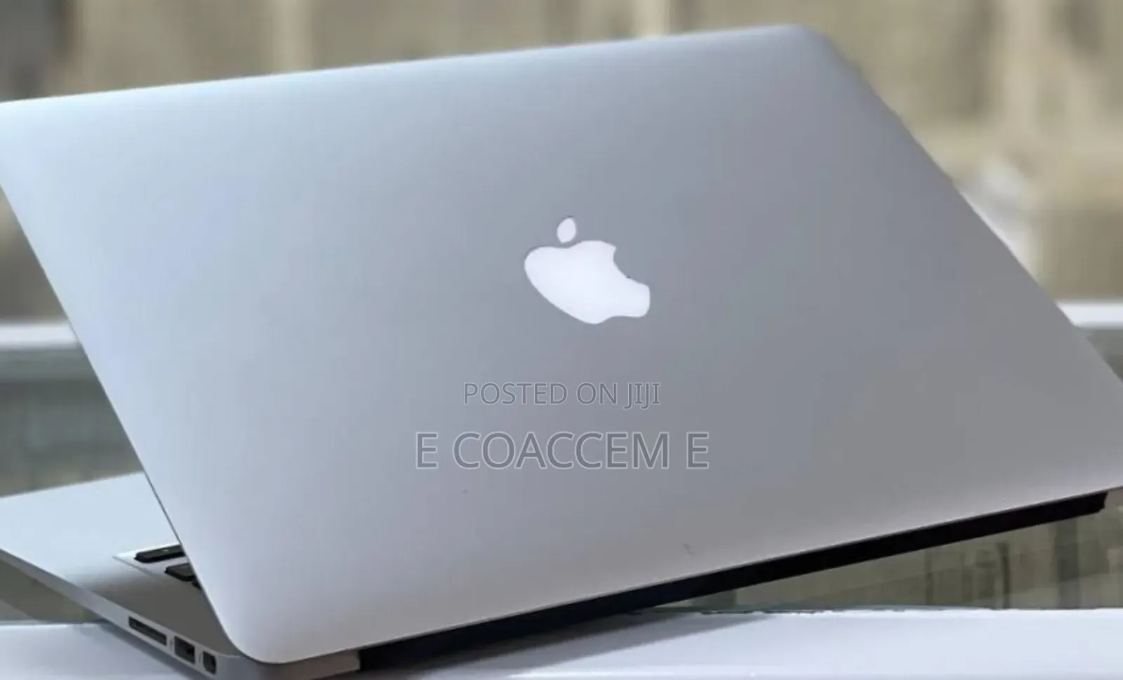 New Laptop Apple MacBook 8GB Intel Core I5 SSD 256GB