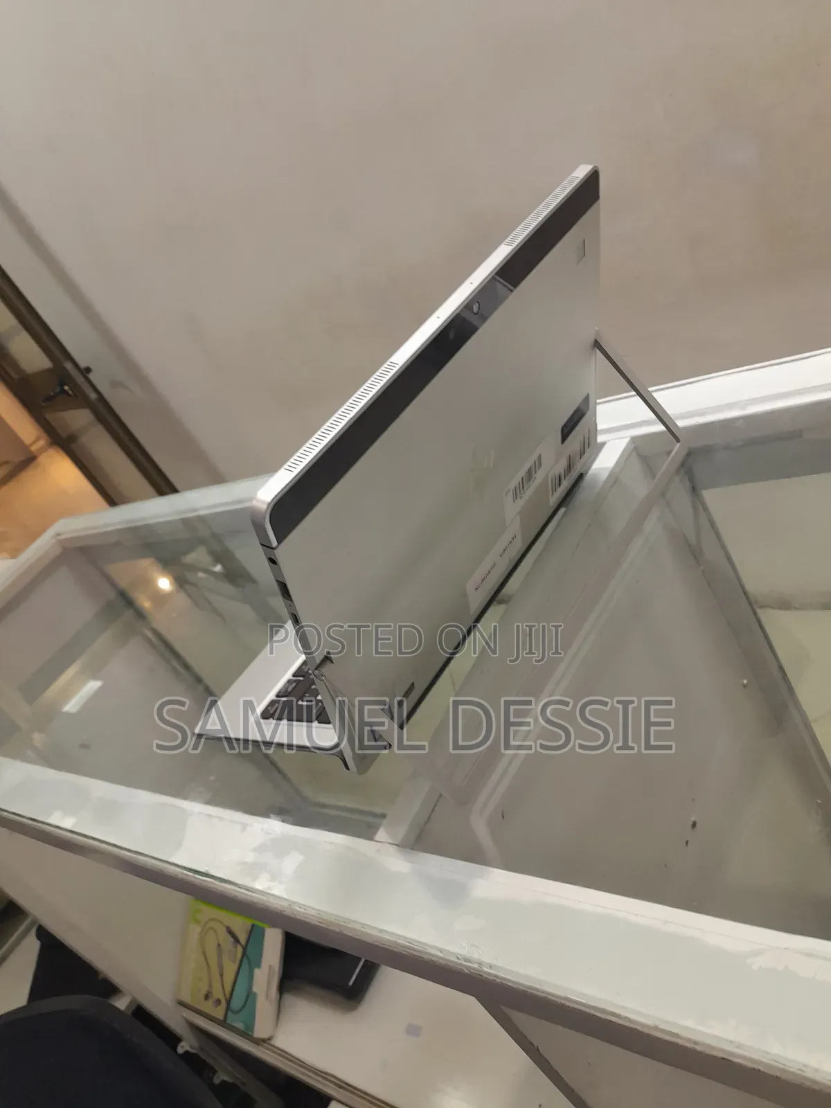 New Laptop HP Elite X2 1012 8GB Intel Core I5 SSD 256GB