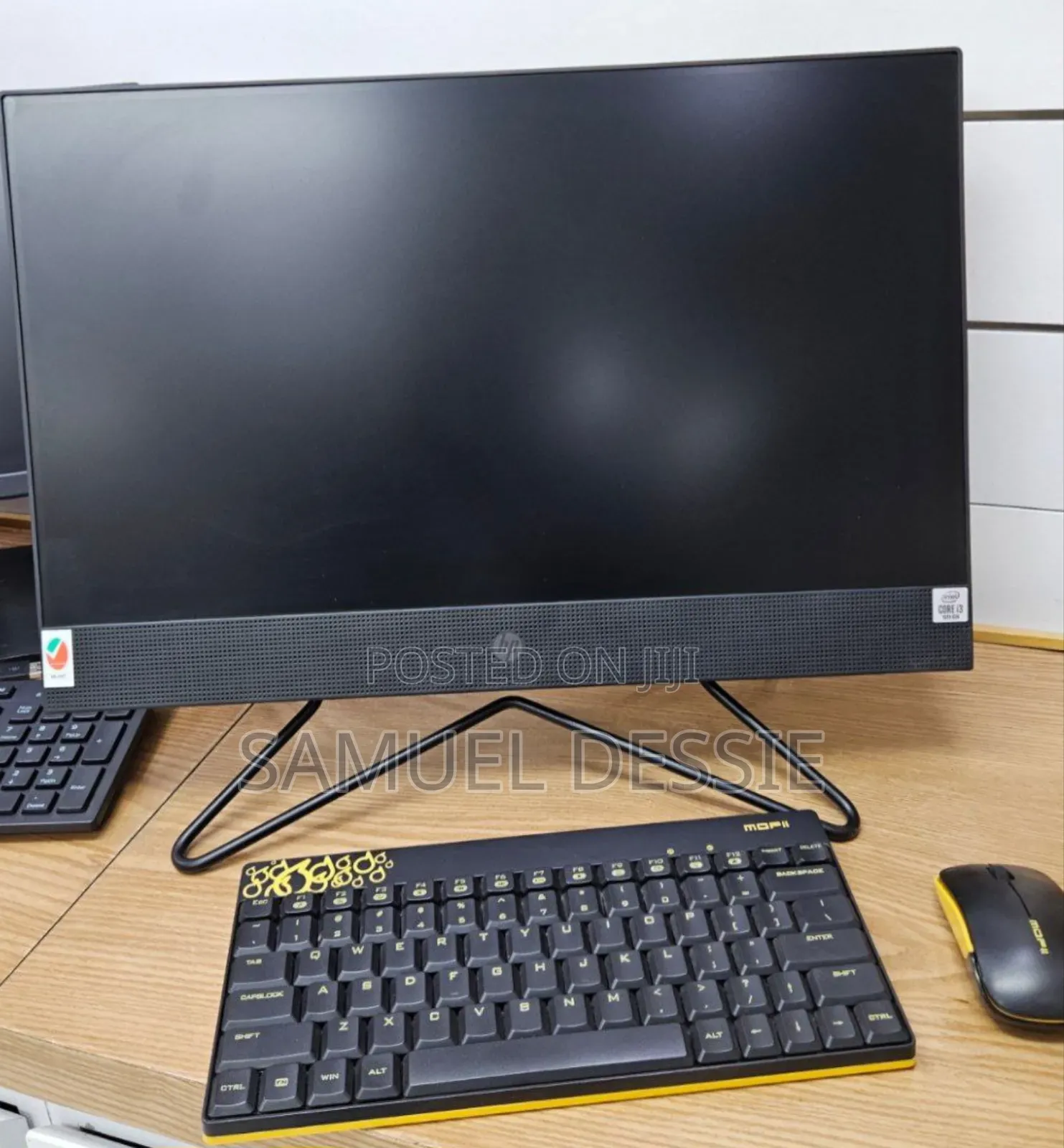 New Desktop Computer HP 200 G4 All-in-One 8GB Intel Core I3 HDD 1T