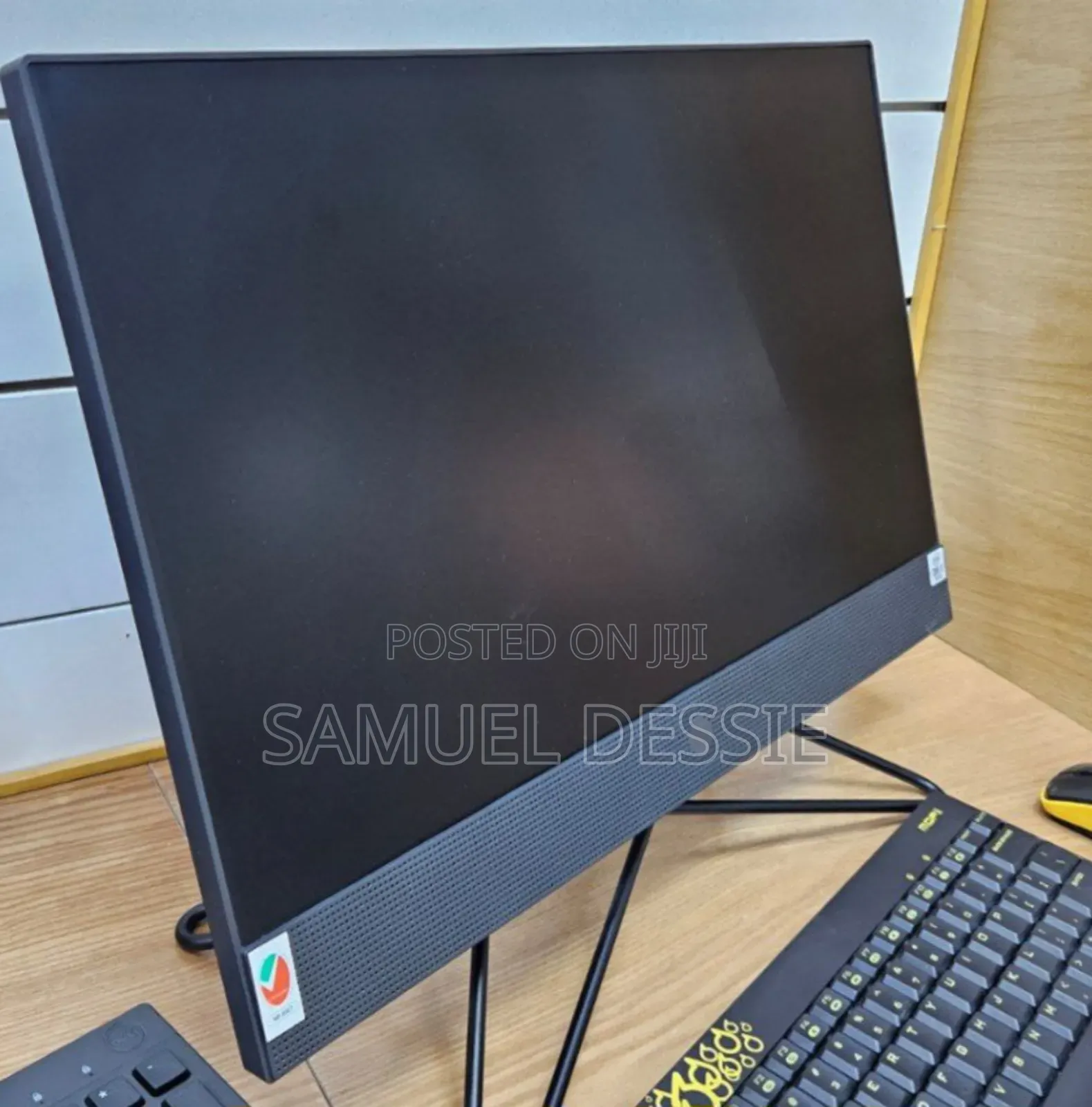 New Desktop Computer HP 200 G4 All-in-One 8GB Intel Core I3 HDD 1T