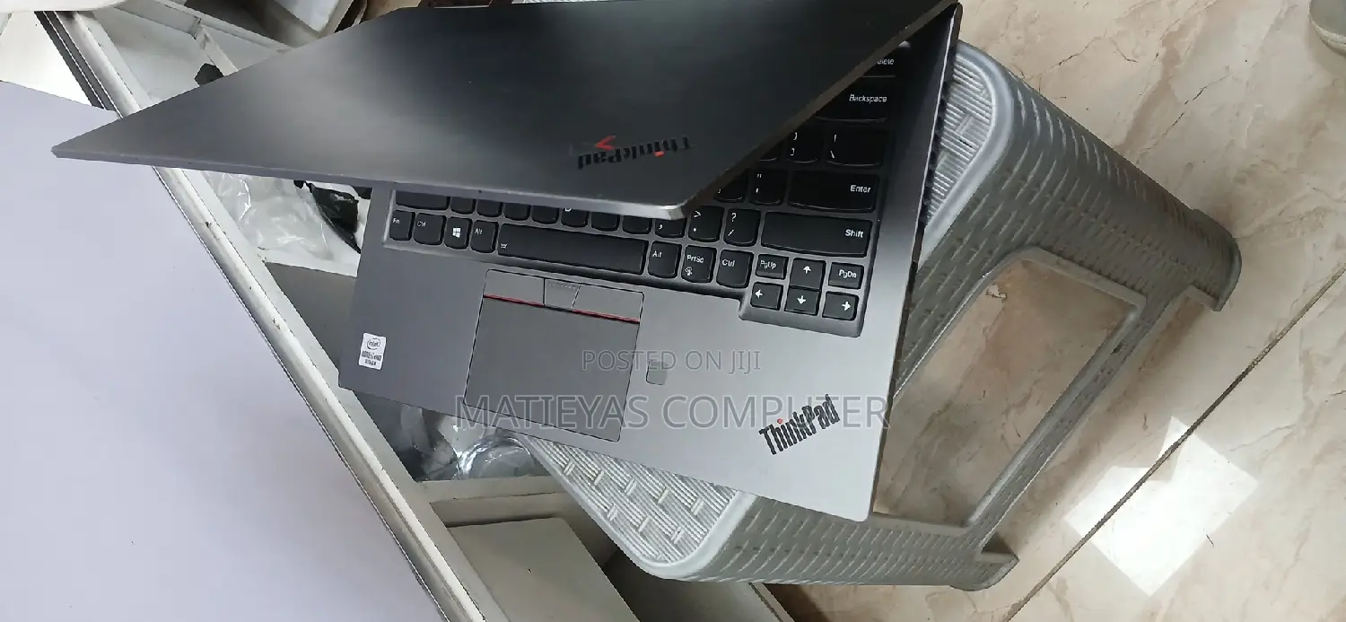 New Laptop Lenovo Thinkpad X1 Yoga 16GB Intel Core I7 SSD 512GB