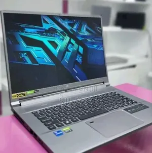 New Laptop Acer Predator Triton 500 SE 16GB Intel Core I7 SSD 2T